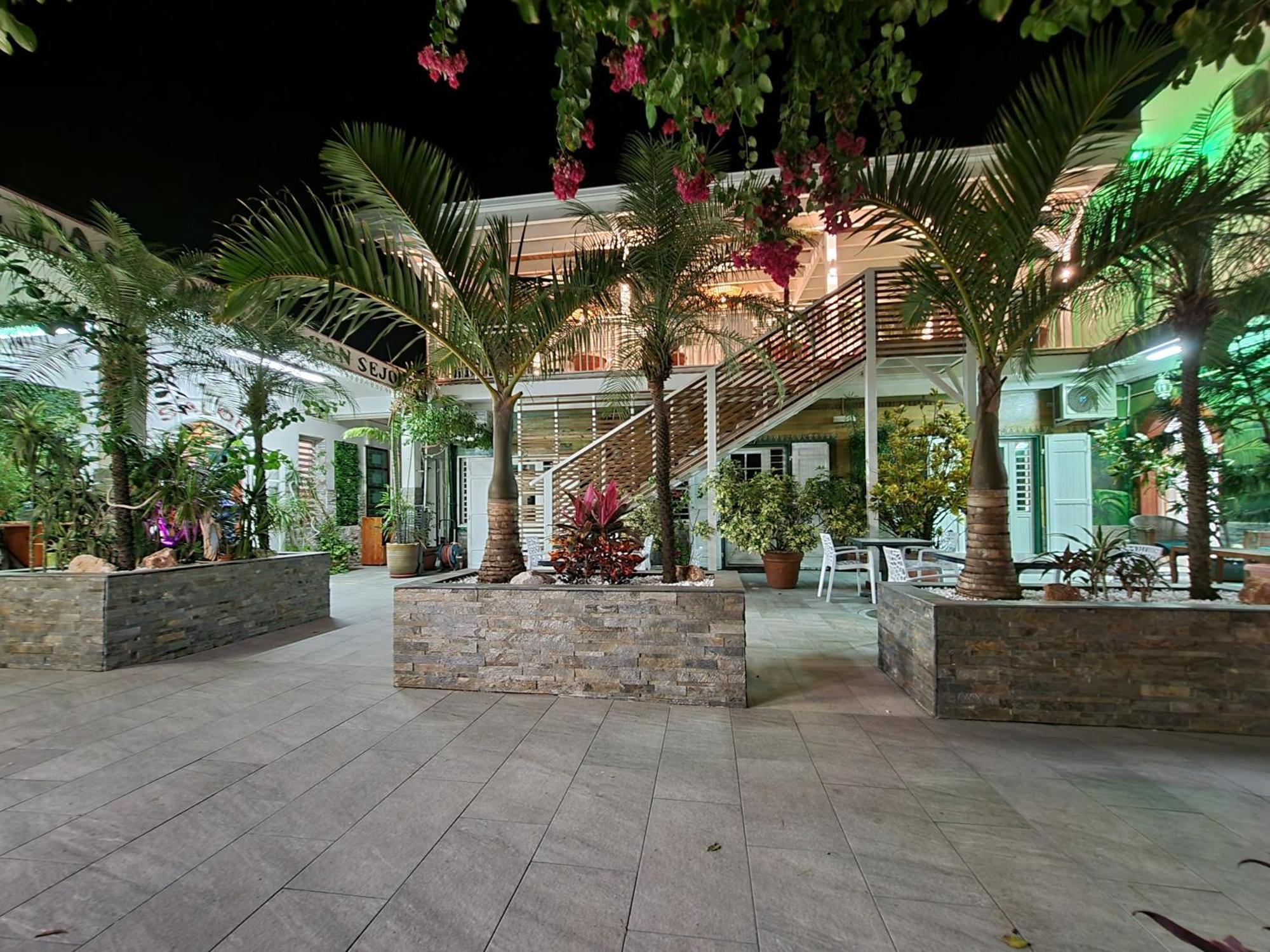Hotel Chez Papa Daya Saint-Pierre Kültér fotó